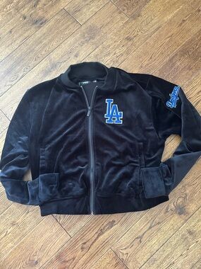 Pro standard LA Dodgers Black Velvet Bomber Jacket with Blue Logo sz medium